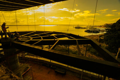 Prefeitura avança montagem da estrutura do mirante Lúcia Almeida