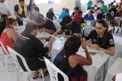 Governo do Amazonas monta operação de ajuda humanitária para atingidos por incêndio no Centro de Manaus