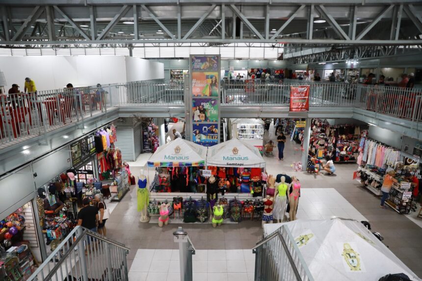 Obras da nova praça de alimentação na galeria Espírito Santo