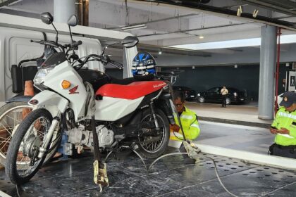 Prefeitura intensifica fiscalização de estacionamento no Aeroporto