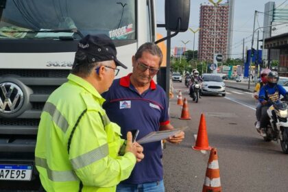 Operação da Prefeitura coíbe circulação de veículos pesados