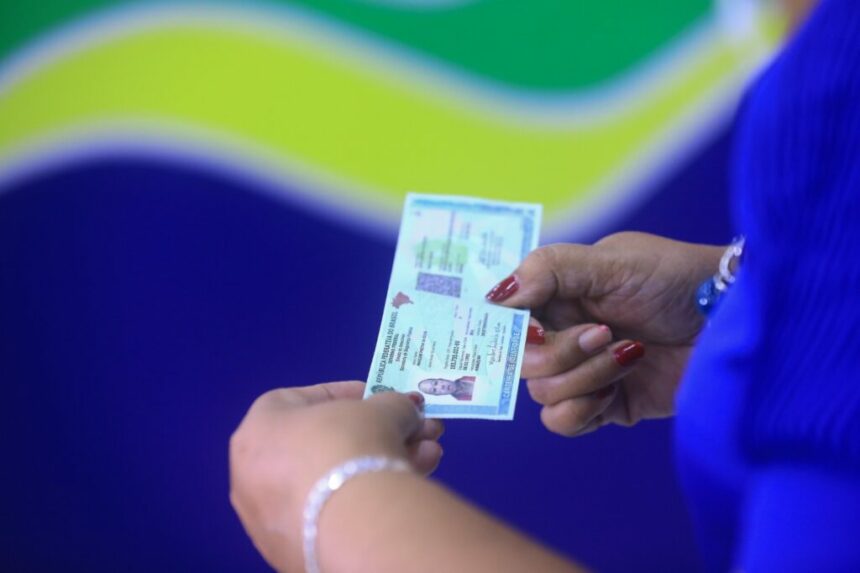 Amazonas expediu mais de 185 mil Carteiras de Identidade Nacional (CINs), em oito meses