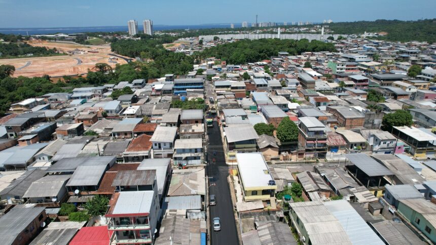 Recapeamento em via do Tarumã