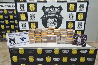 PC-AM prende homem com 50 quilos de maconha em embarcação no Rio Negro