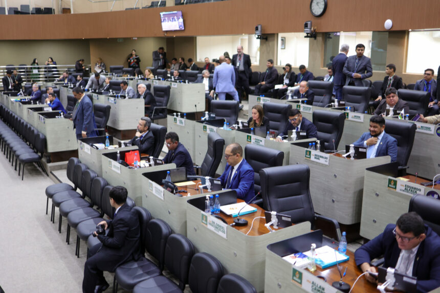 Vereadores debatem 19 Projetos de Lei durante Sessão Plenária desta segunda-feira (26/02)