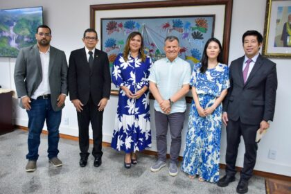 Núcleo de Relações Internacionais da Aleam, coordenado pelo deputado João Luiz, reúne-se com o superintendente da Zona Franca de Manaus