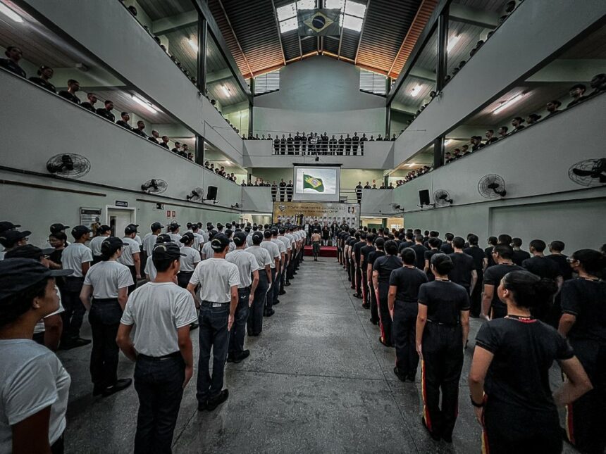 Ano letivo nos Colégios Militares da Polícia Militar do Amazonas inicia com mais de 18 mil alunos matriculados