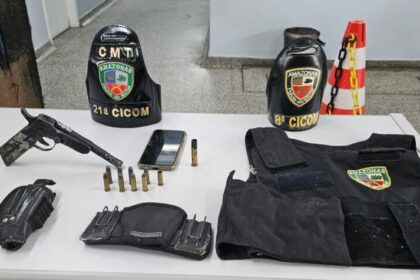 Homem é preso pela Polícia Militar do Amazonas com armas, munições e colete balístico