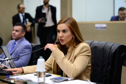 Projeto de Débora Menezes reforça campanha sobre depressão infantil