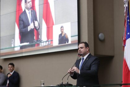 Roberto Cidade cobra recomposição da BR-319 e prazo para reconstrução de pontes, em retorno aos trabalhos no Plenário Ruy Araújo