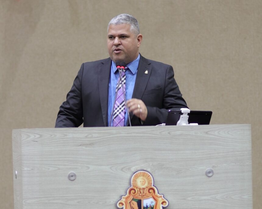 Elan Alencar destaca ações realizadas durante recesso parlamentar