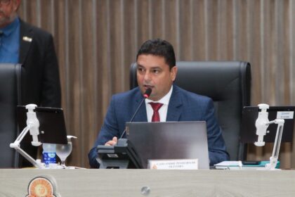 ‘Mais transparência’, afirma Caio André sobre atualizações no sistema de votação no plenário da CMM