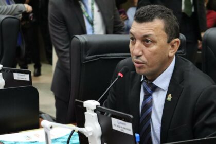 Sassá da Construção destaca volta de programa habitacional Minha Casa, Minha Vida