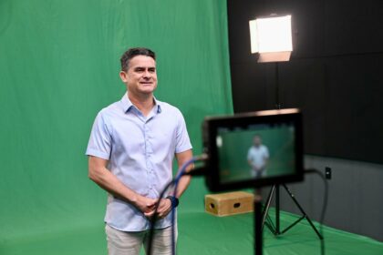 Prefeito de Manaus destaca avanços em serviços públicos em programa do Avante