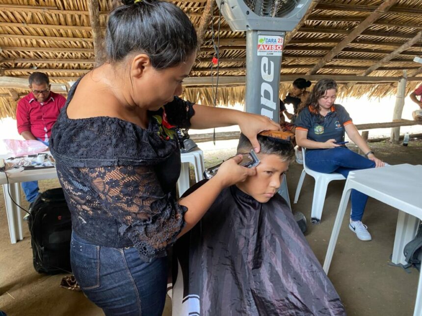 Ação Social Indígena beneficia comunidade Beija-Flor, em Rio Preto da Eva