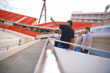 Visita técnica no Bumbódromo alinha os detalhes da festa de lançamento do 57º Festival de Parintins