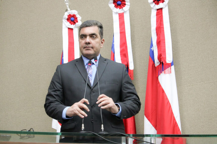 Deputado Abdala Fraxe cobra esclarecimentos sobre redução na pista do aeroporto de Tabatinga