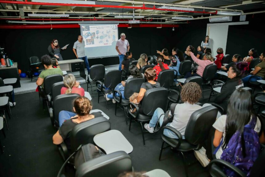 Mês da Mulher: Detran-AM qualifica 42 mulheres no curso de mecânica básica