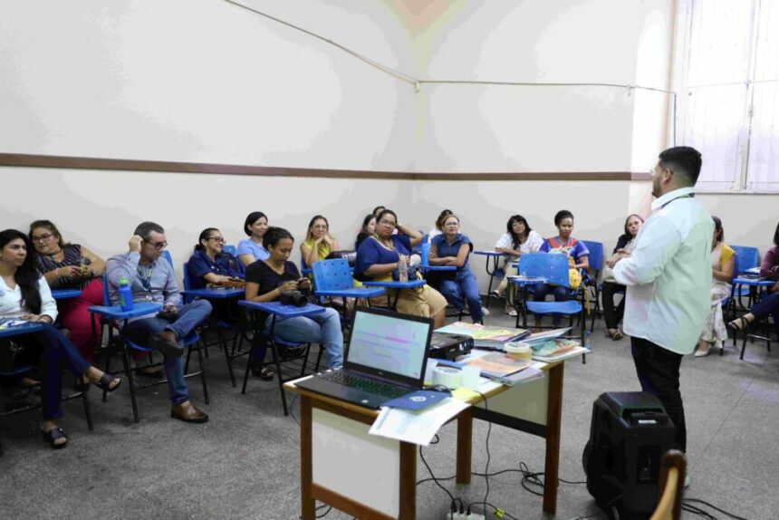 Projeto ‘Viajando na Leitura’ promove formação para professoras da rede estadual