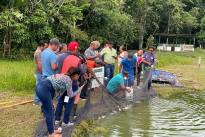 Aquicultores de Tabatinga participam de capacitação promovida pelo Idam e Ifam
