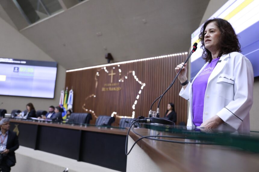 ‘Março Lilás’: Combate ao câncer de colo de útero foi o principal tema discorrido durante Sessão Plenária na Aleam