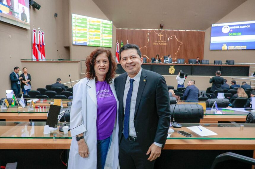 “O que o deputado está fazendo, a história vai contar”, diz a ginecologista Mônica Bandeira sobre o trabalho de Delegado Péricles
