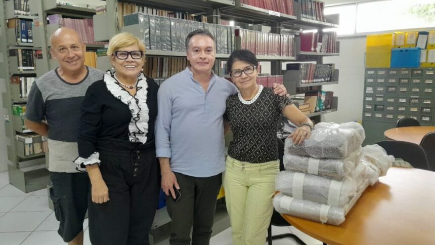 PGE-AM e Secretaria de Cultura firmam parceria para restaurar acervo de documentos centenários pertencentes ao órgão