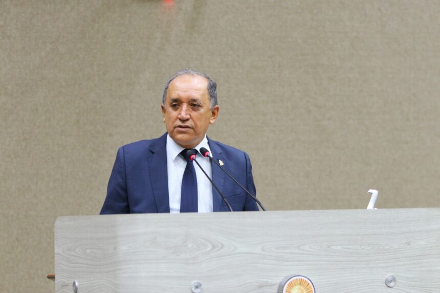 No Dia Mundial da Água, Professor Samuel alerta para a preservação dos igarapés de Manaus