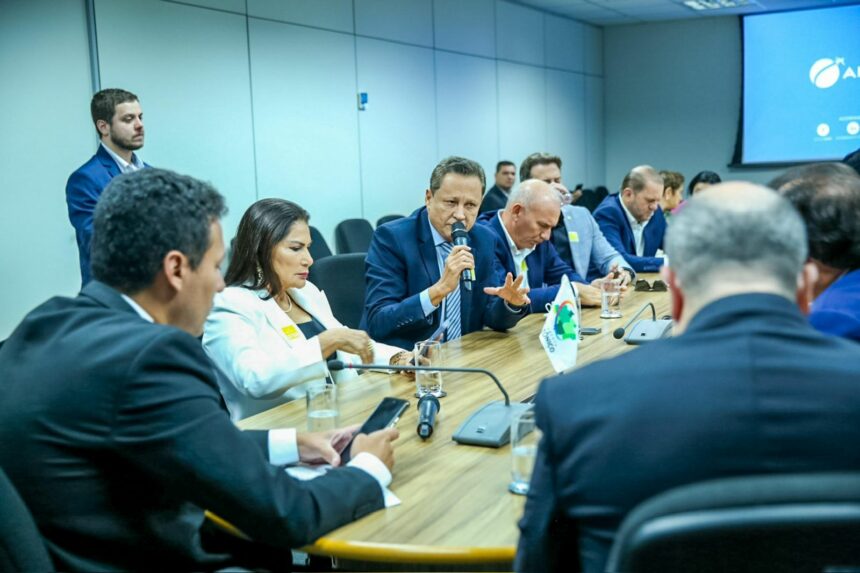 Adjuto Afonso cumpre agenda em Brasília e discute aviação regional na Anac