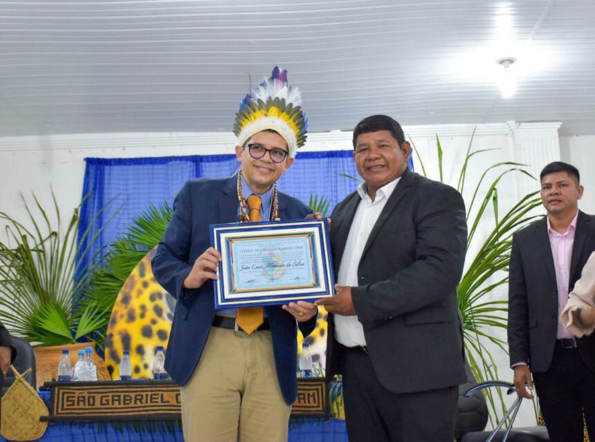 Deputado João Luiz recebe Título de Cidadão Gabrielense