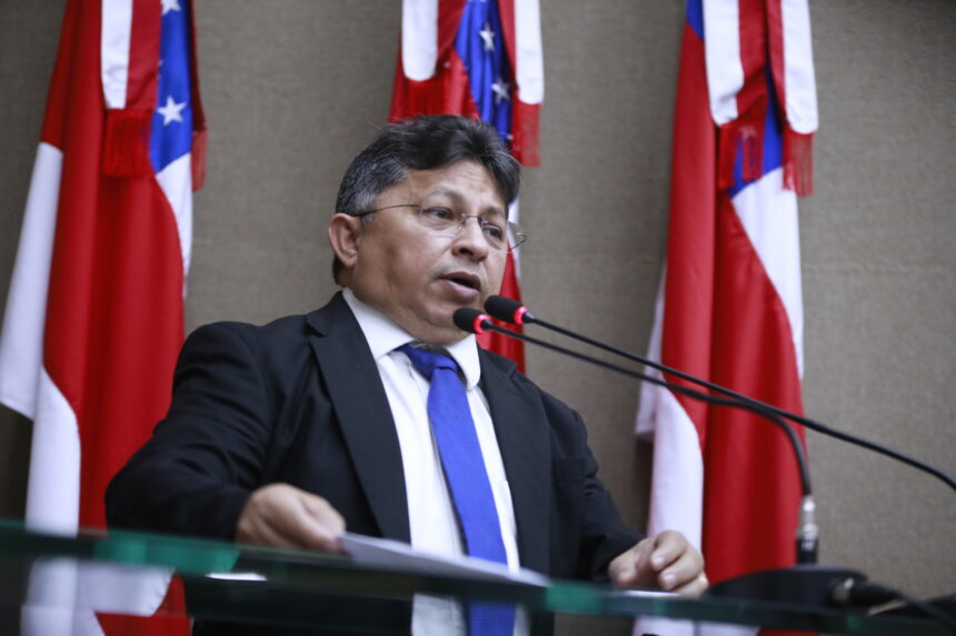 Deputado Sinésio Campos anuncia vinda de ministros ao Amazonas para lançamento do eixo Manta-Manaus