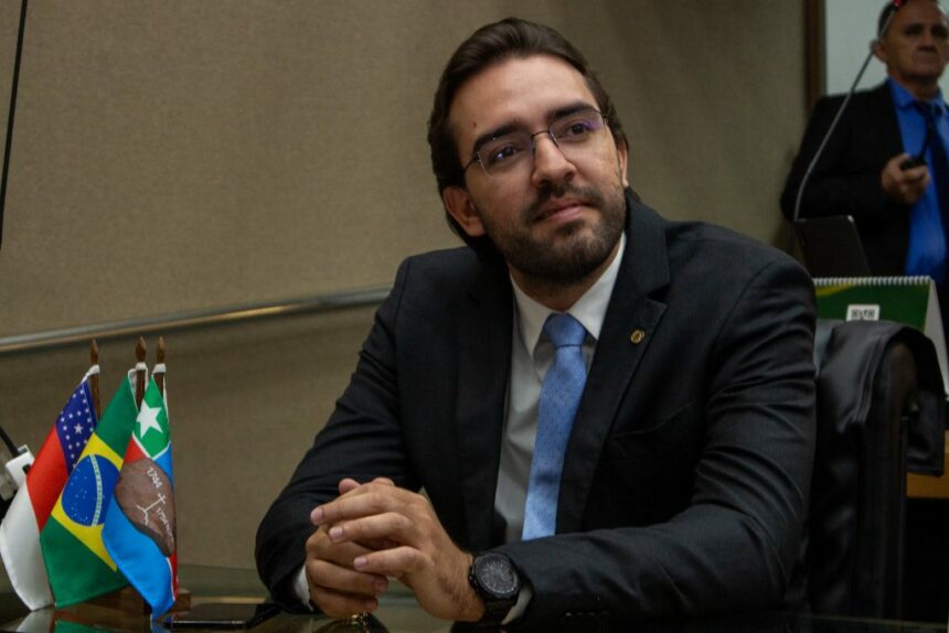 Deputado Thiago Abrahim propõe selo para empresas que adotem reinserção de dependentes químicos no Amazonas