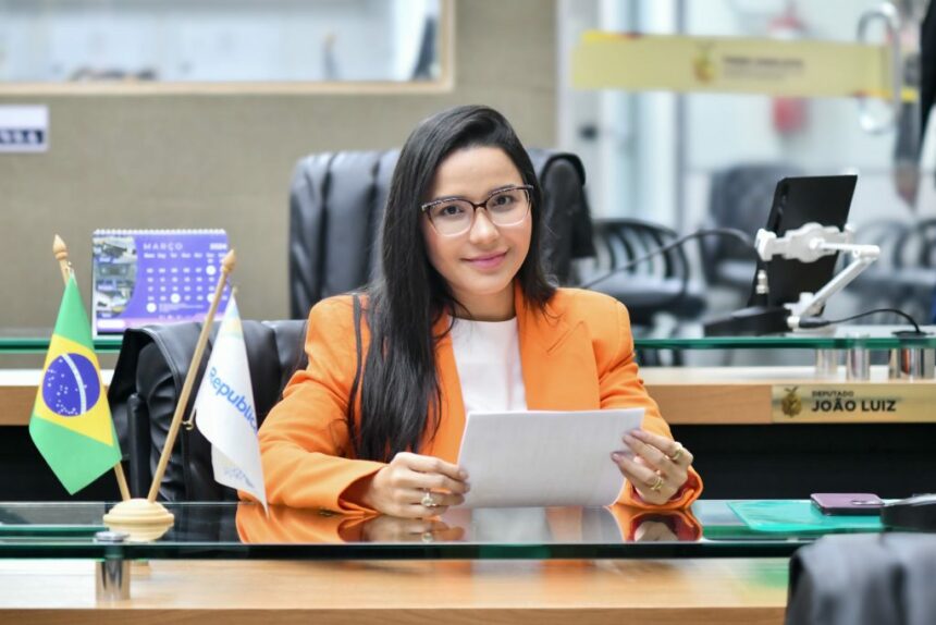 Dra. Mayara propõe instalação de câmeras em veículos de transporte escolar no Amazonas