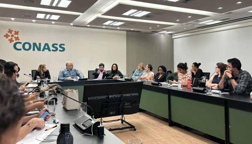Saúde mental e trabalho: FVS-RCP destaca experiência exitosa em Vigilância em Saúde do Trabalhador em congresso nacional