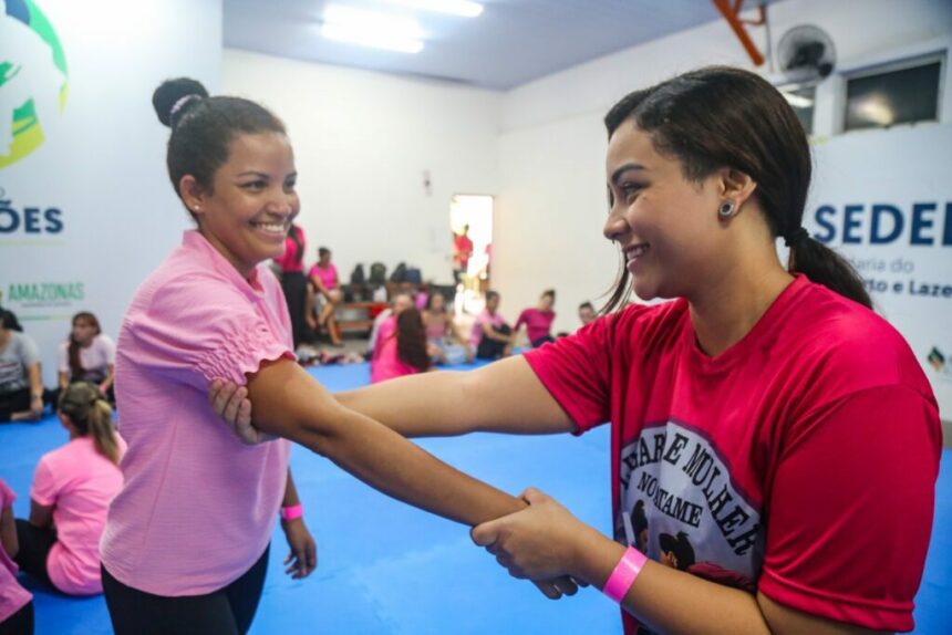 Alunas do Curso de Defesa Pessoal Feminina destacam poder do esporte para a qualidade de vida