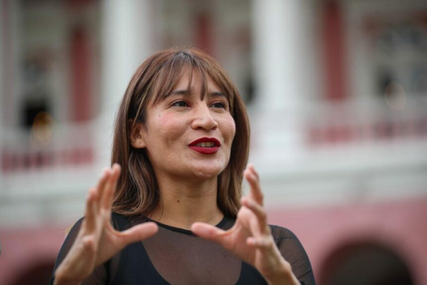 Atriz formada pela UEA está em filme que concorre à Palma de Ouro em Cannes