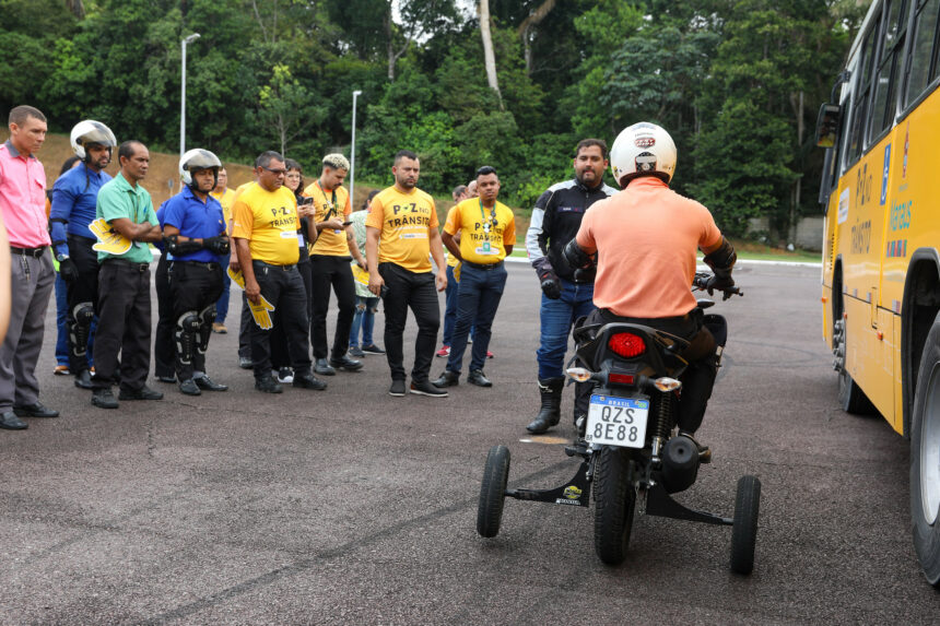 Motoristas vivenciam riscos dos motociclistas no trânsito
