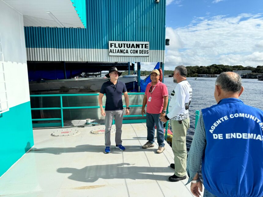 Atendimento com lançamento da nova base fluvial de endemias