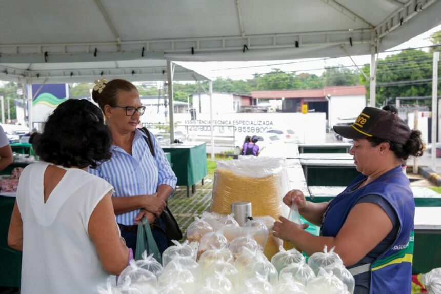 Edição especial da Feira de Produtos Regionais chega a sede da Suhab
