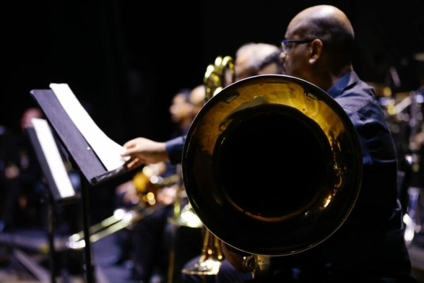 Temporada dos Corpos Artísticos e diversos espetáculos são as atrações de maio no Teatro Amazonas