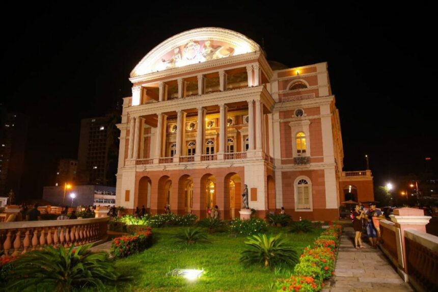 Agendão Cultural reúne feira folclórica, arraial, lançamento de EP, mostra de curtas e espetáculos no Teatro Amazonas