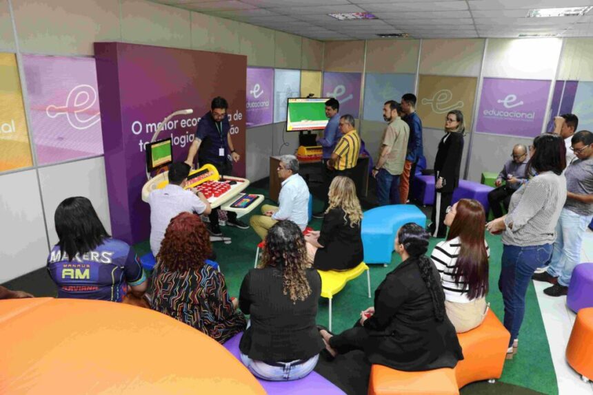 Técnicos da Secretaria de Educação buscam novas tecnologias educacionais para ensino mais atrativo