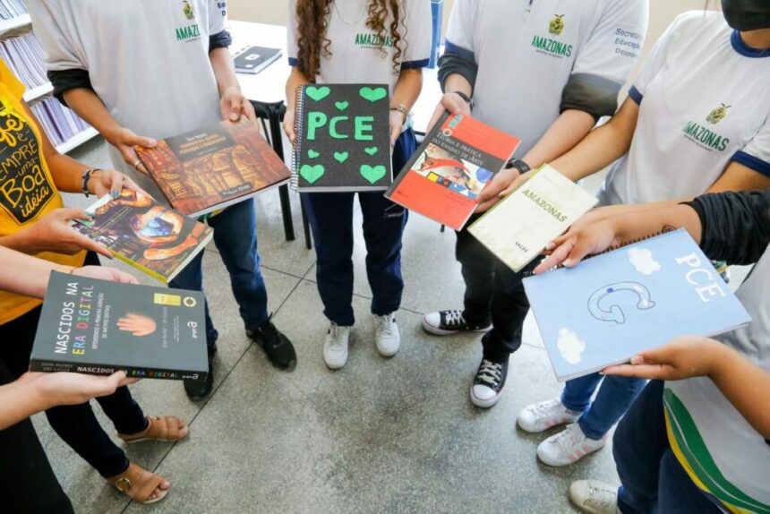 Em Manacapuru, evento apoiado pelo Governo do Amazonas, debate interconexão de saberes construídos