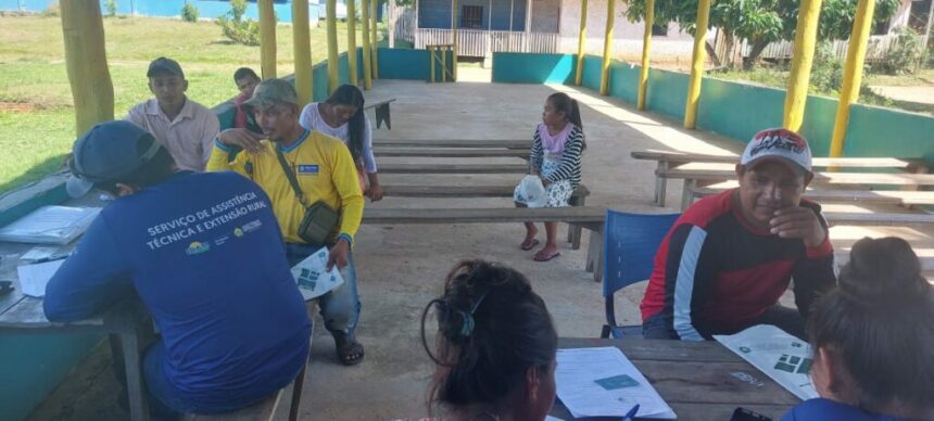 Regularização e crédito rural: Idam leva serviços a 80 agricultores familiares e indígenas de Amaturá
