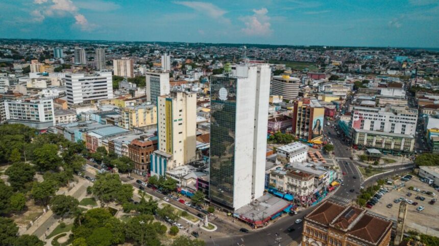 Governo publica edital do Amazonas Meu Lar para restauração do antigo prédio da Receita Federal