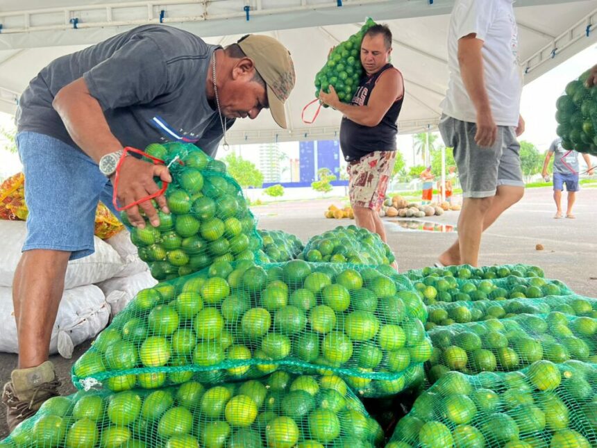 Em Manaus, Governo do Amazonas investe cerca de R$ 45 mil na compra de produtos da agricultura familiar
