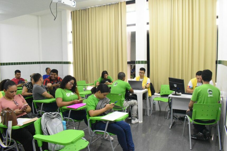 Prefeitura leva serviços do Sine para as zonas Norte e Leste