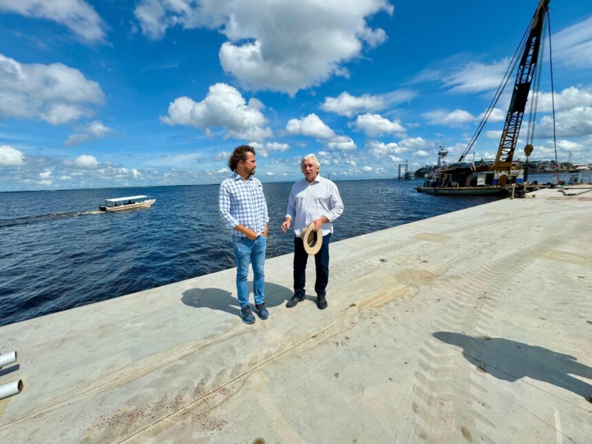 Prefeitura de Manaus faz visita técnica ao atracadouro e píer turístico do mirante Lúcia Almeida