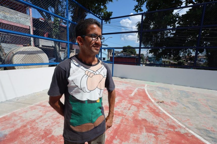 Reforma do complexo esportivo Oliveira Machado na zona Sul