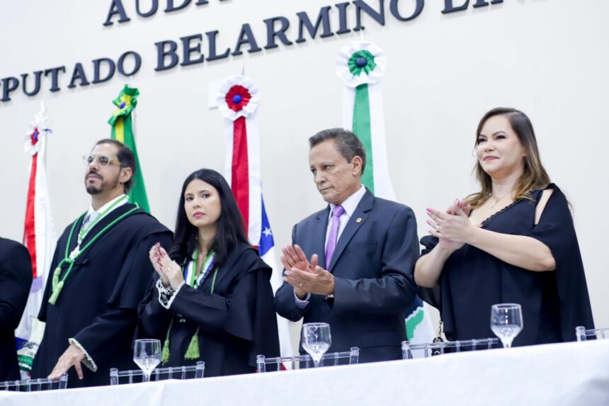 Adjuto Afonso participa da posse dos novos defensores públicos do Estado do Amazonas